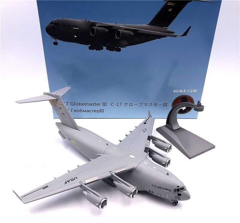 Avião militar USAF C-17 Globemaster III escala 1/200