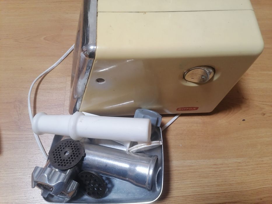 Єлектро мясорубка