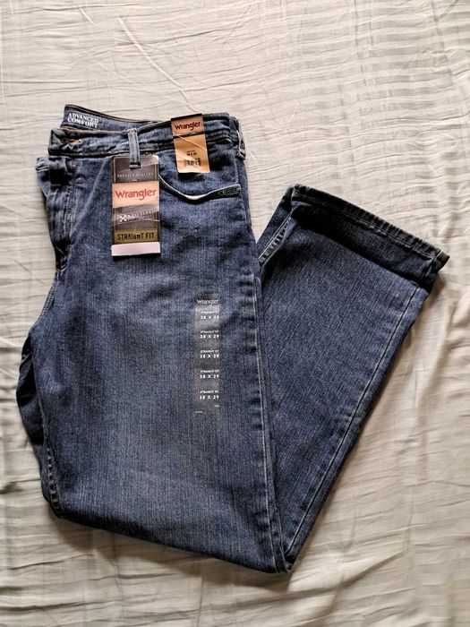 Джинси Wrangler Straight Fit (USA) W38 х L29. Оригінал