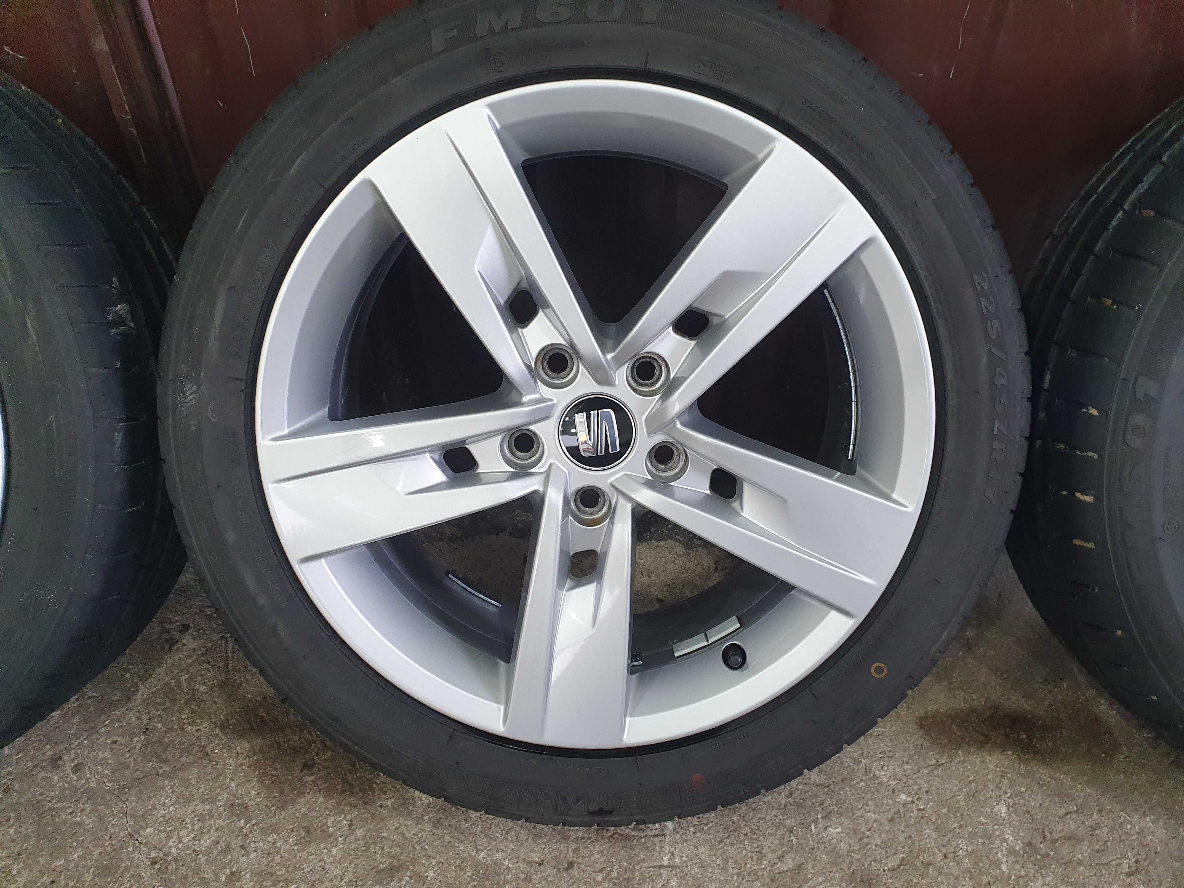 Koła felgi alusy opony 17 cali 5x112 Seat 225/45/17 letnie jak nowe