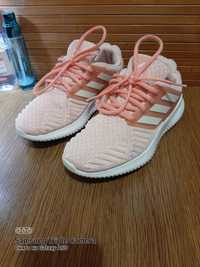 Продам кроссовки женские Adidas