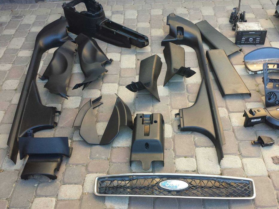 Пластик салона, карти дверей, обшивка  для  FORD FUSION /2002-2012/