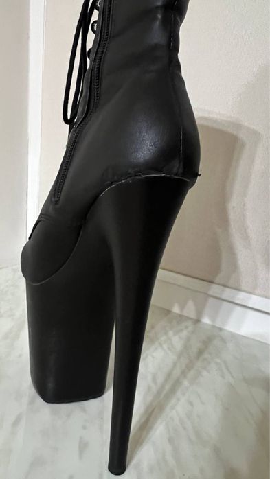 Стріпи Pleaser трійки 36р