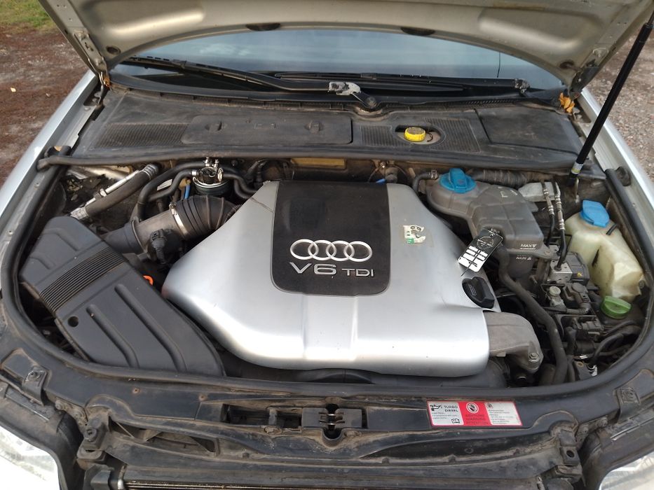 AUDI A4B6 V6 2.5 TDI хороший стан