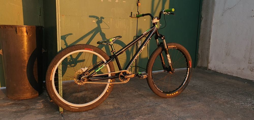 DMR Drone Reptoid - Bicicleta DirtJump/Street/PumpTrack