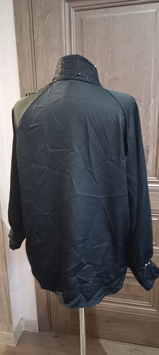 Блуза, нова, святкова, вільного крою, чорного кольору, Італія