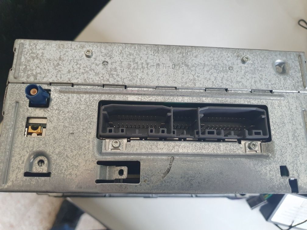 Auto radio com acessórios