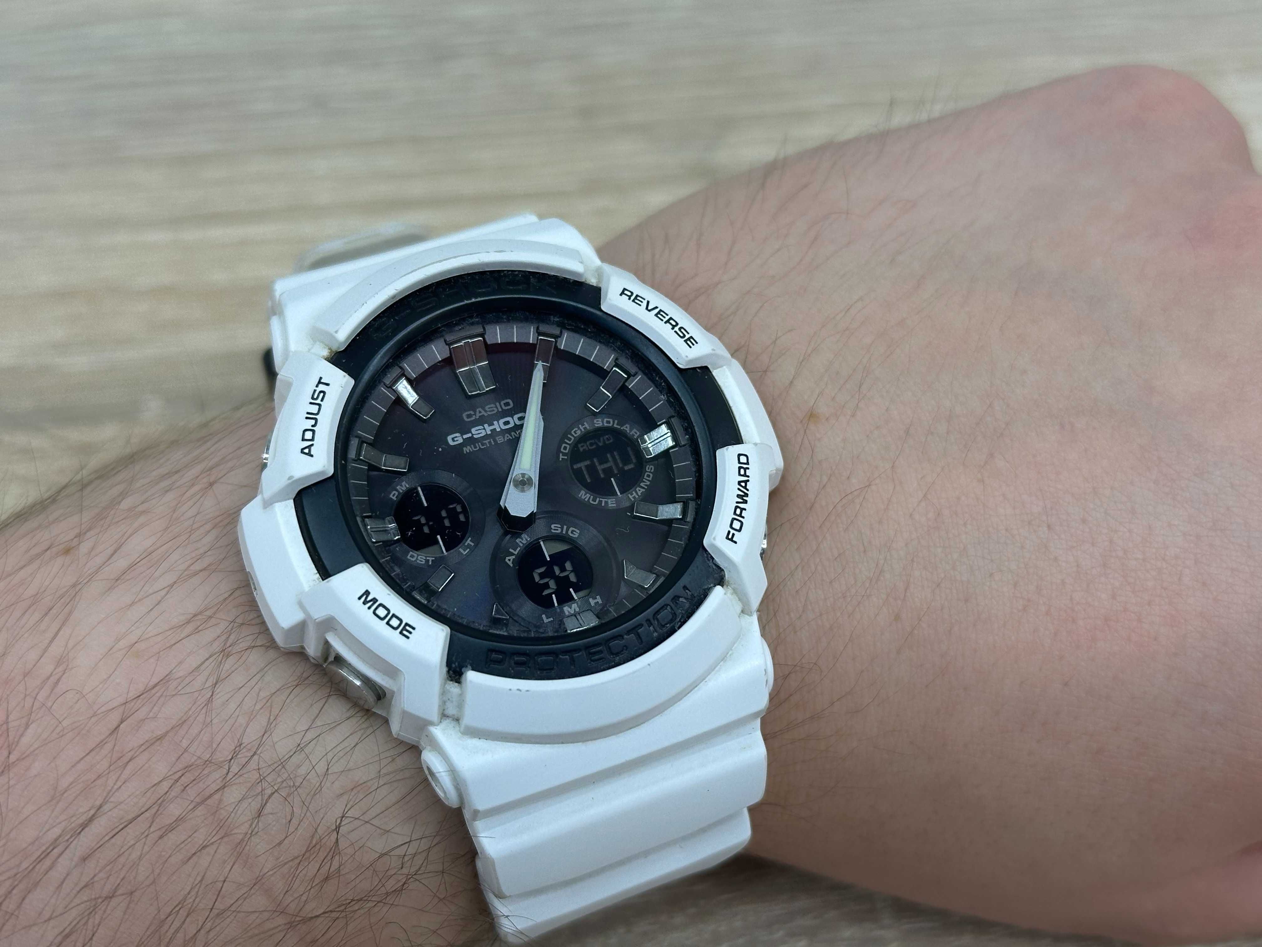 Casio G-Shock GAW-100B-1AER biały