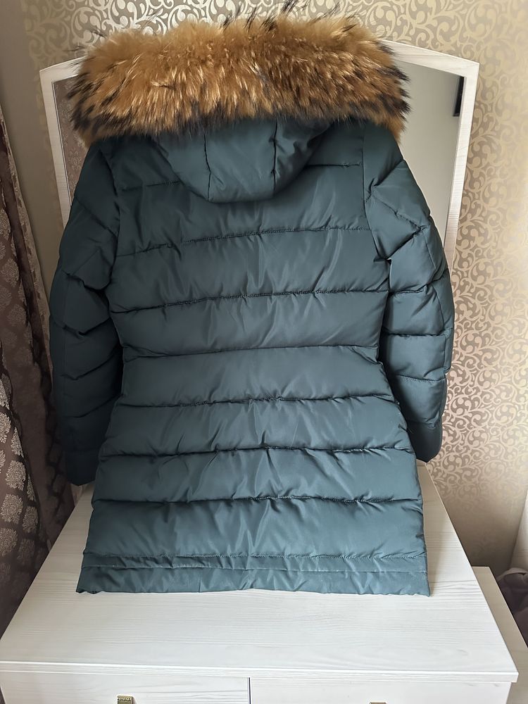Зимова жіноча куртка -пуховик