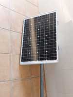 Painel solar com baterias, caixa, inversor, controlador de carga,