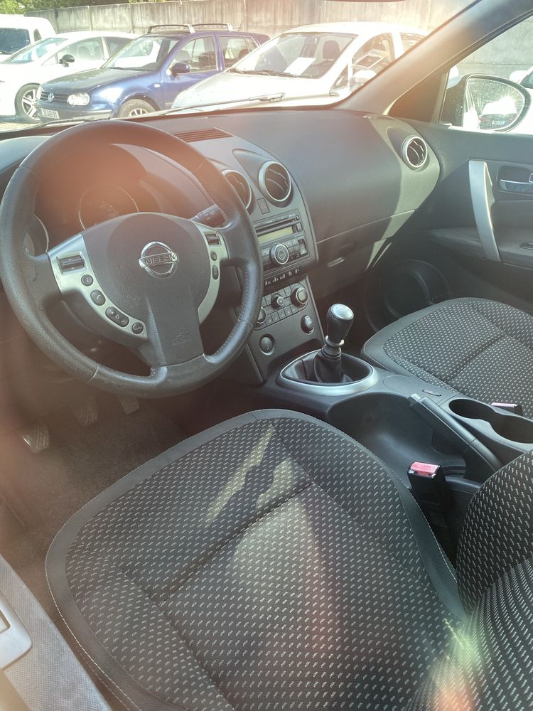 Nissan Qashqai 1.5 dci - Teto panorâmico - Vidros escuros