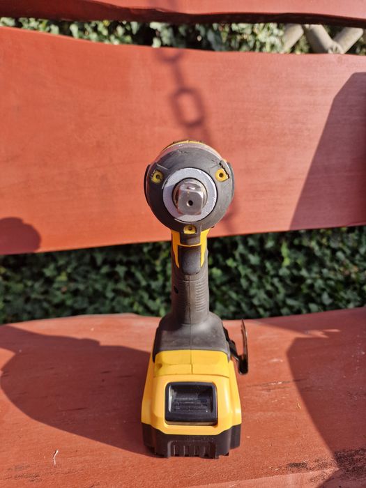 Dewalt DCF880 klucz udarowy 1/2 cala