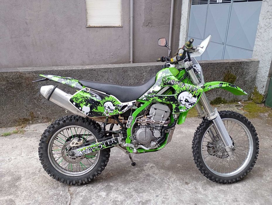 Kawasaki klxr matriculada ano 2003 cilindrada 300 4 tempo