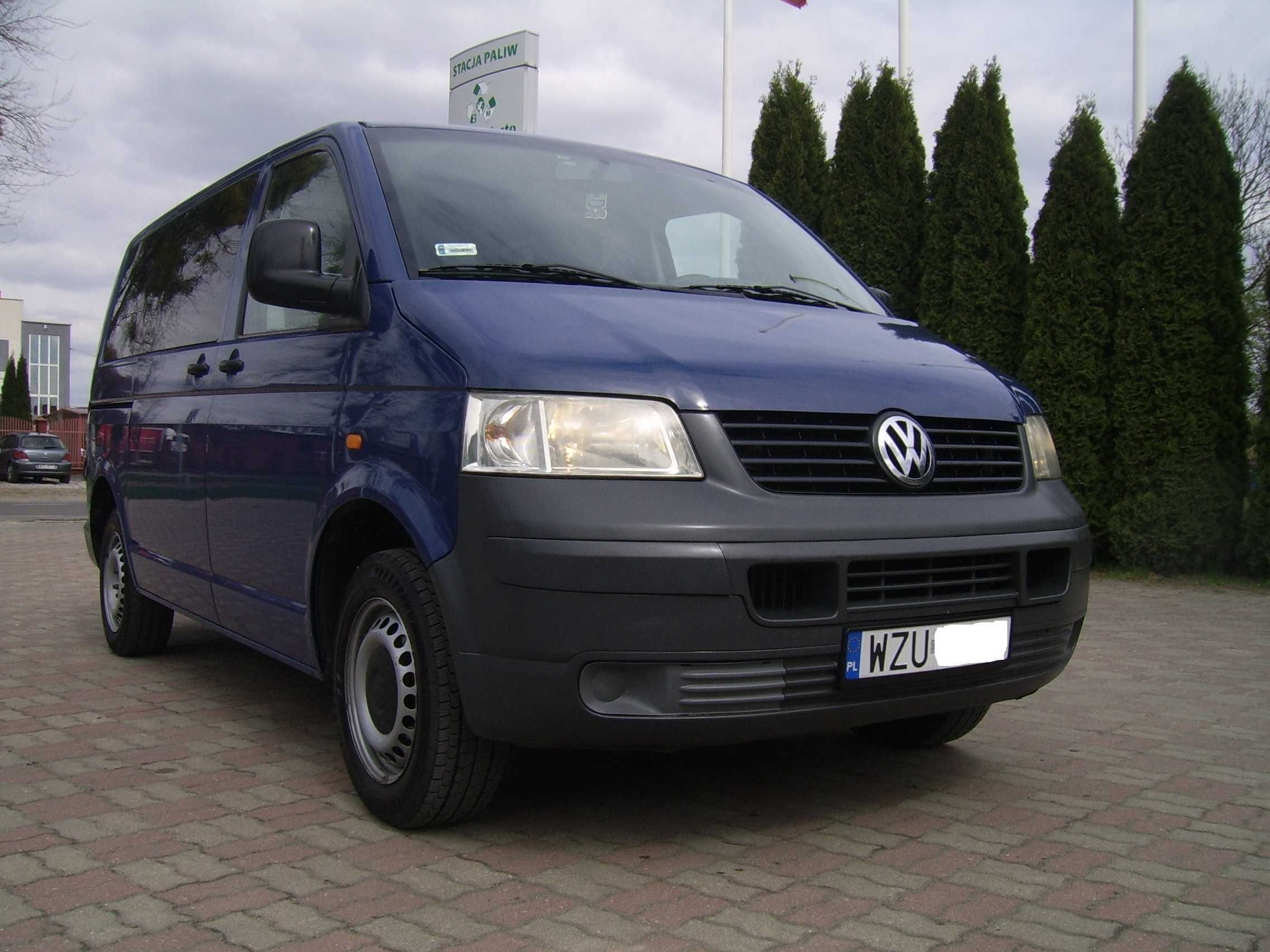 Wypożycz VW T5 9osób