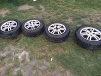 Felgi aluminiowe z oponami Toyota Yaris, 4 szt.