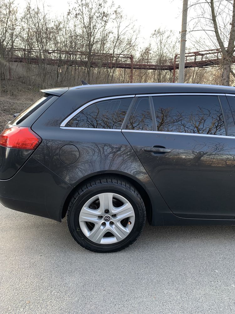 Продам Opel Insignia 2011 рік