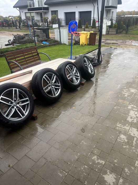 Koła 18 cali z oponami zimowymi Toyota Rav 4