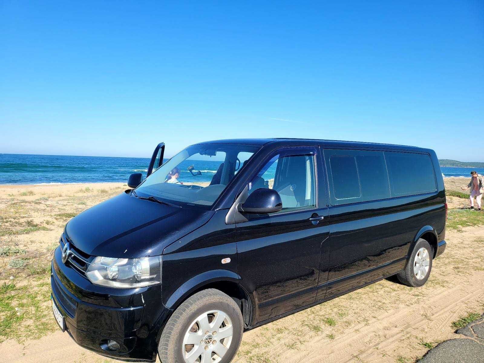 Volkswagen Caravelle 2012