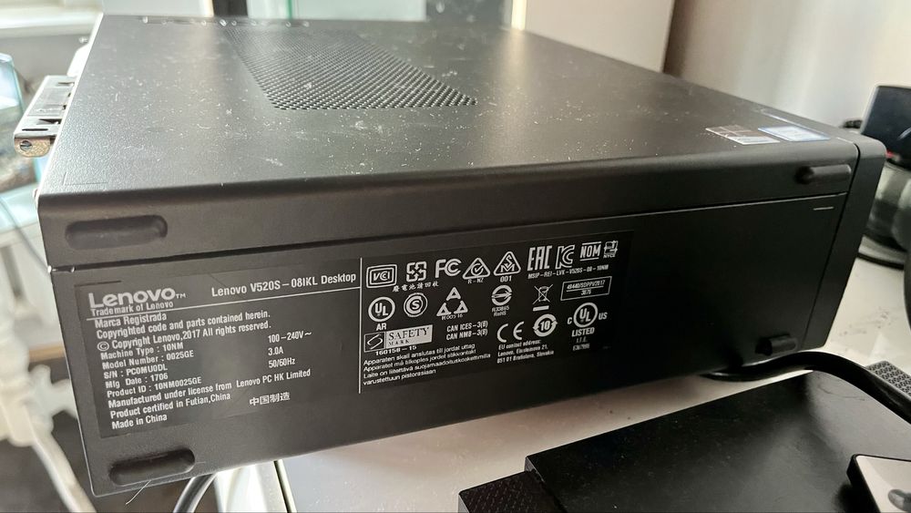 Do sprzedania komputer stacjonarny Lenovo V520S