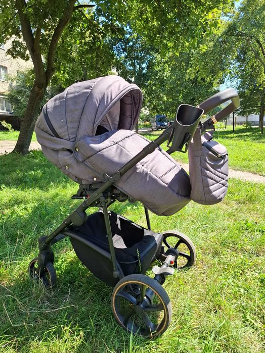 Продаю стильний та зручний дитячий візок Baby Pram Bailey Premium 2в1
