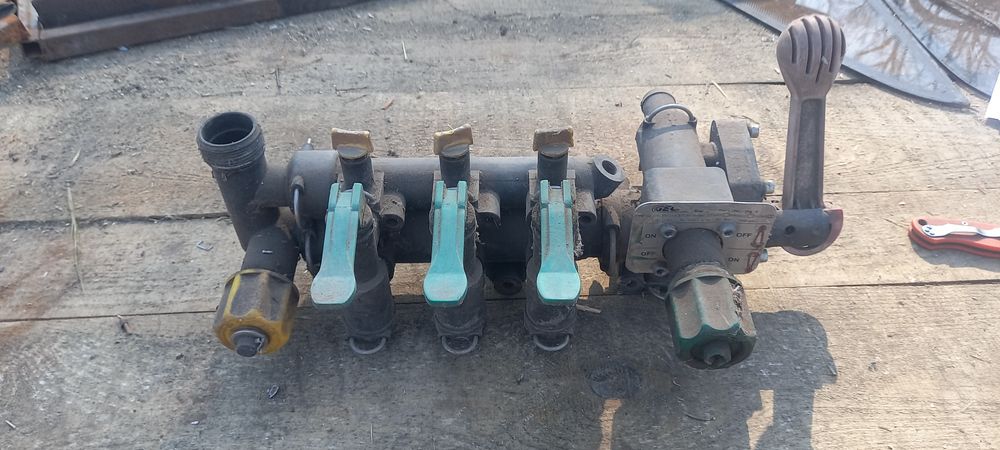 Регулятор тиску розподільник geoline