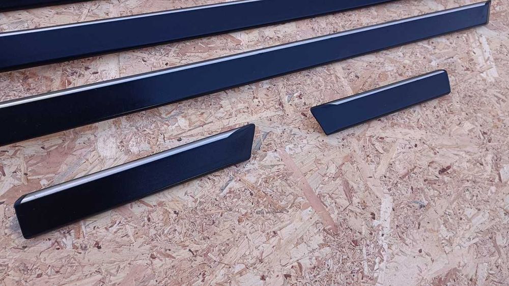 Listwy Boczne Listwy Ozdobne CHROM BMW E39 Sedan Kombi super-stan