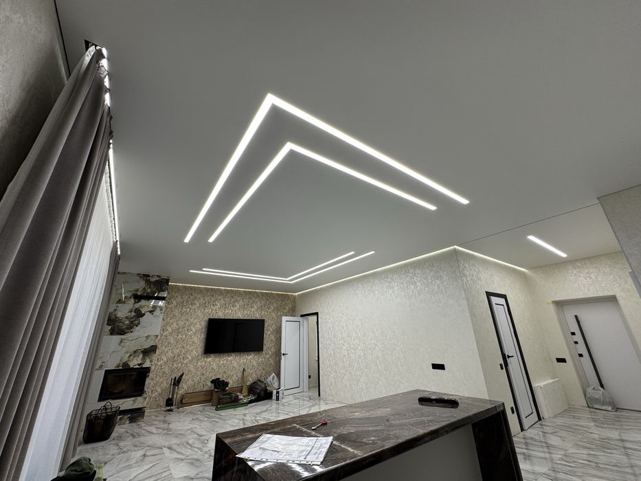 Натяжные потолки. Натяжні стелі