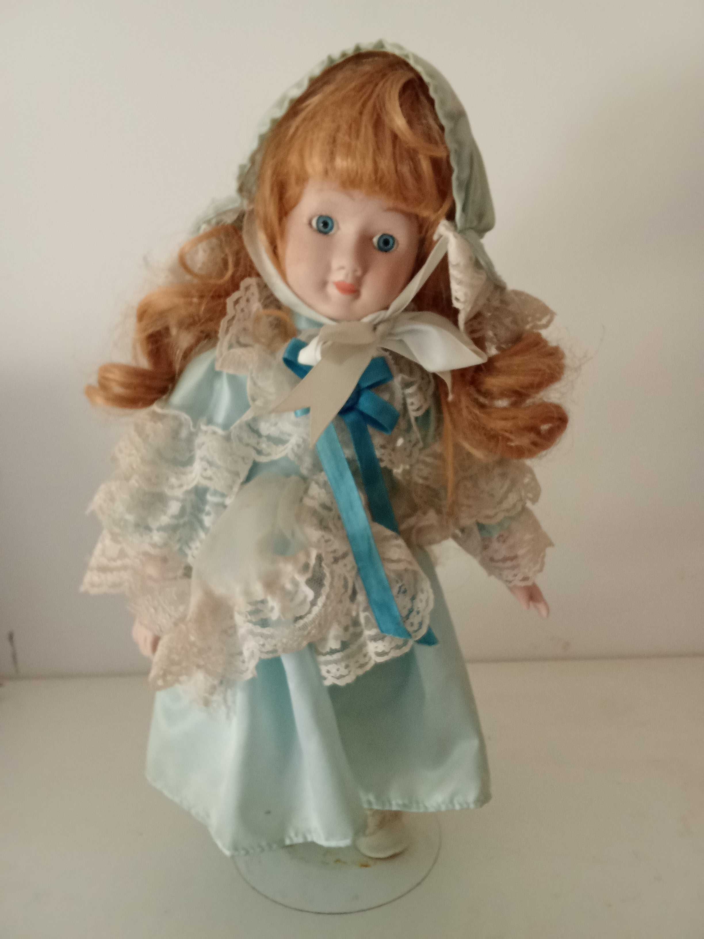 Boneca de porcelana