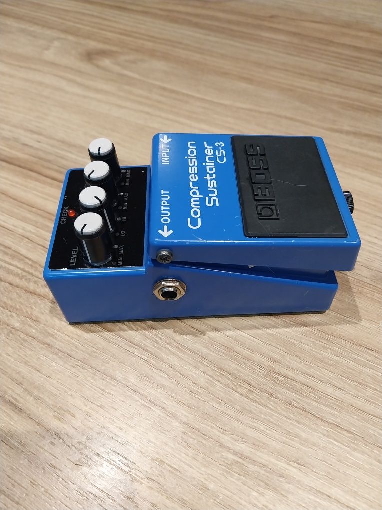 Efekt gitarowy BOSS CS-3 Compression Sustainer