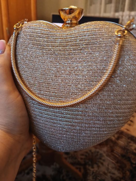 Śliczna złota torebeczka serduszko nowa