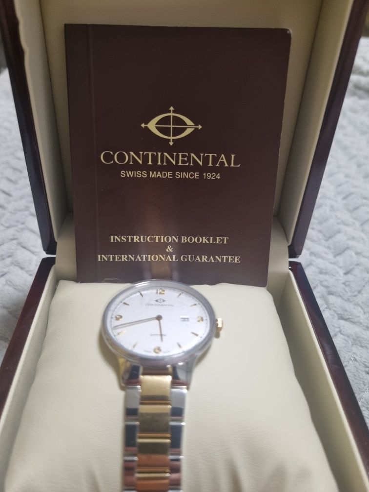 Часы Continental 19604