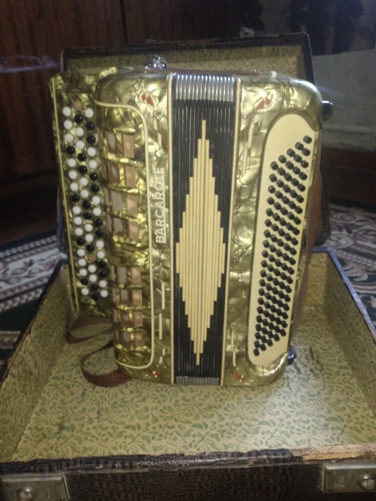 Продам баян Barcarolle