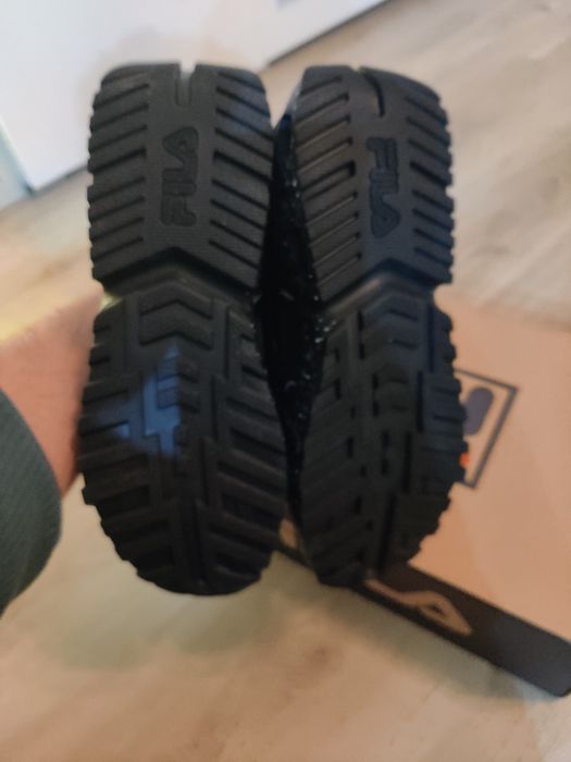 Buty damskie FILA upgr8 black black 39 jak 38