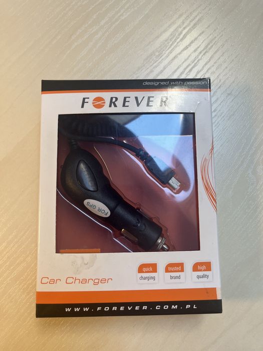 ładowarka samochodowa