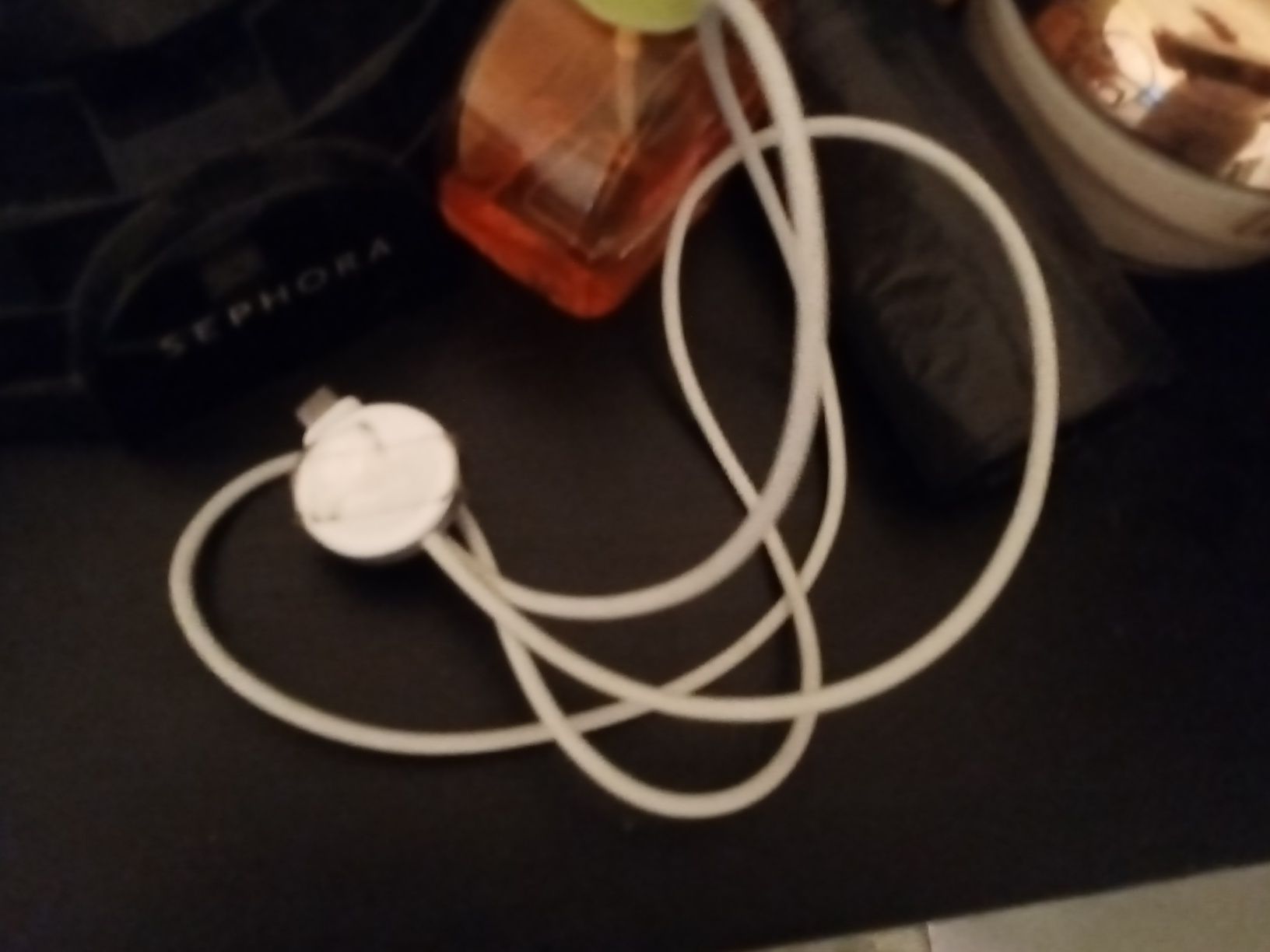Vendo conjunto capa magsafe , Apple watch e carregador