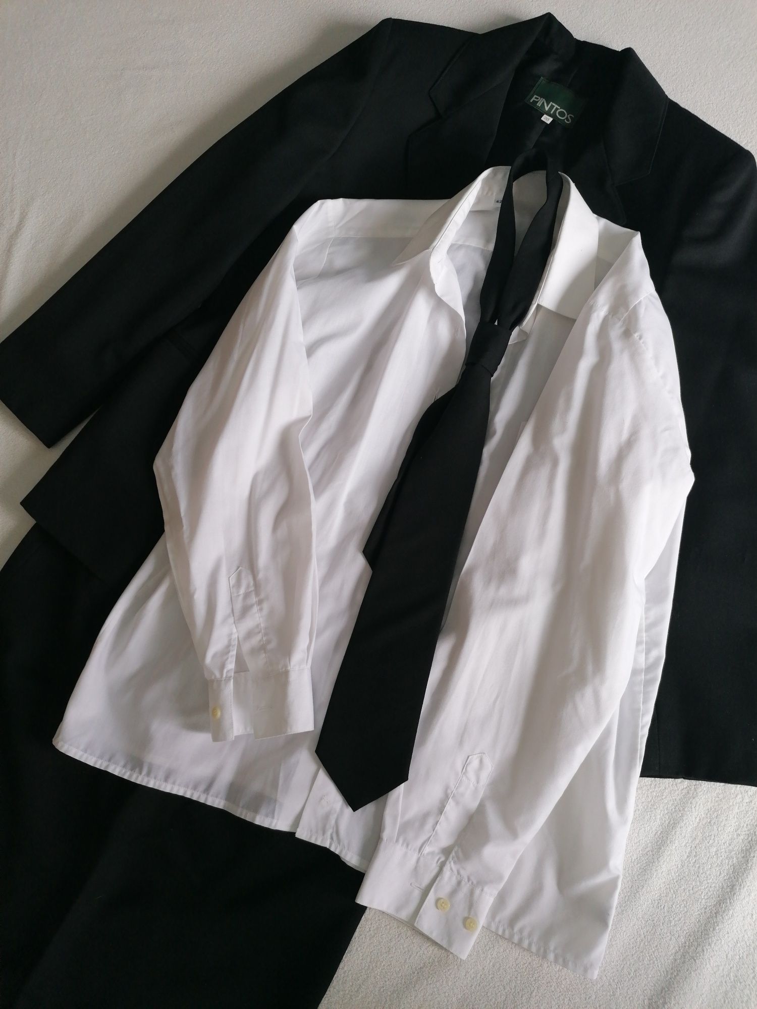 Traje académico feminino Universidade Porto