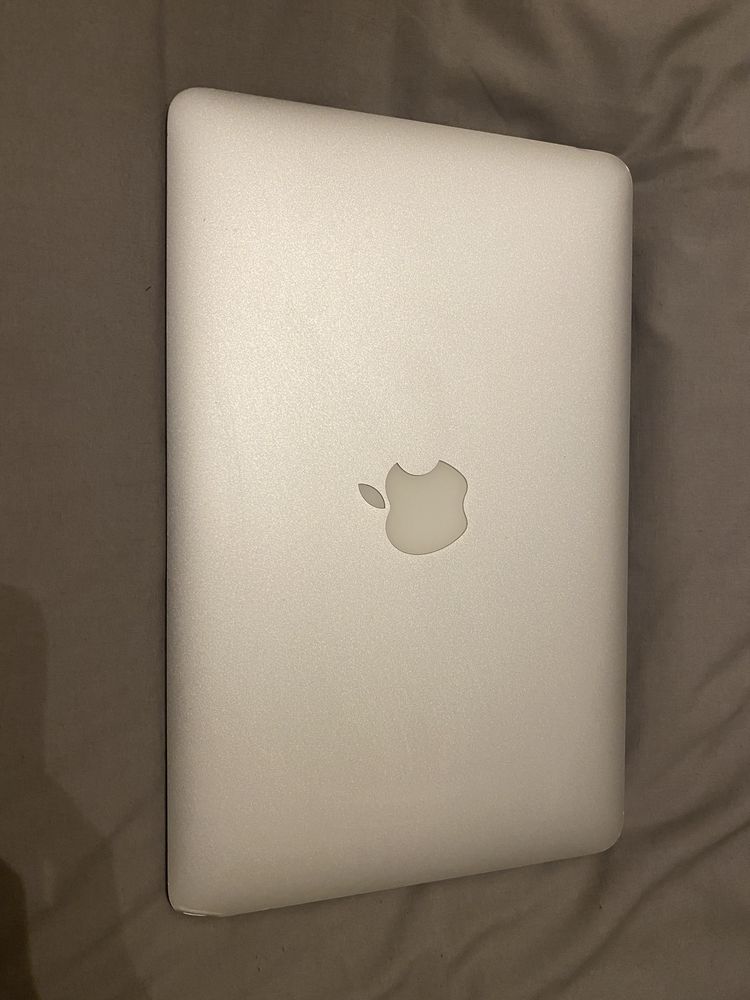 Macbook Air Apple 11.6”