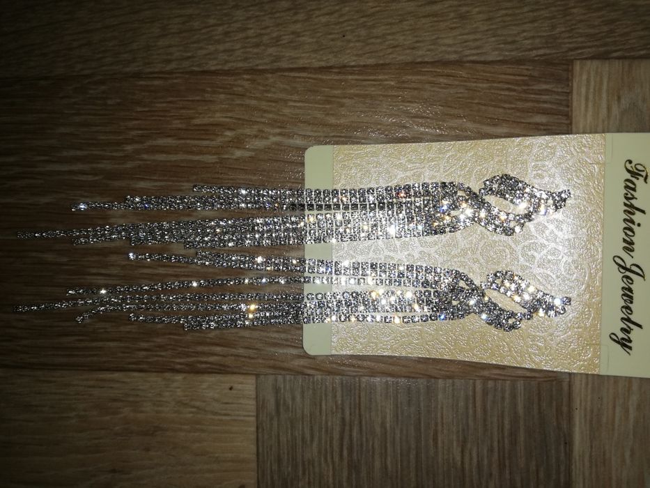 Свадебные серьги с белыми кристаллами