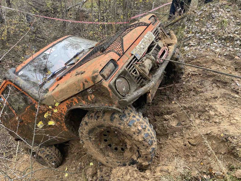 Шиномонтаж ,шини б/у. Роменская 77