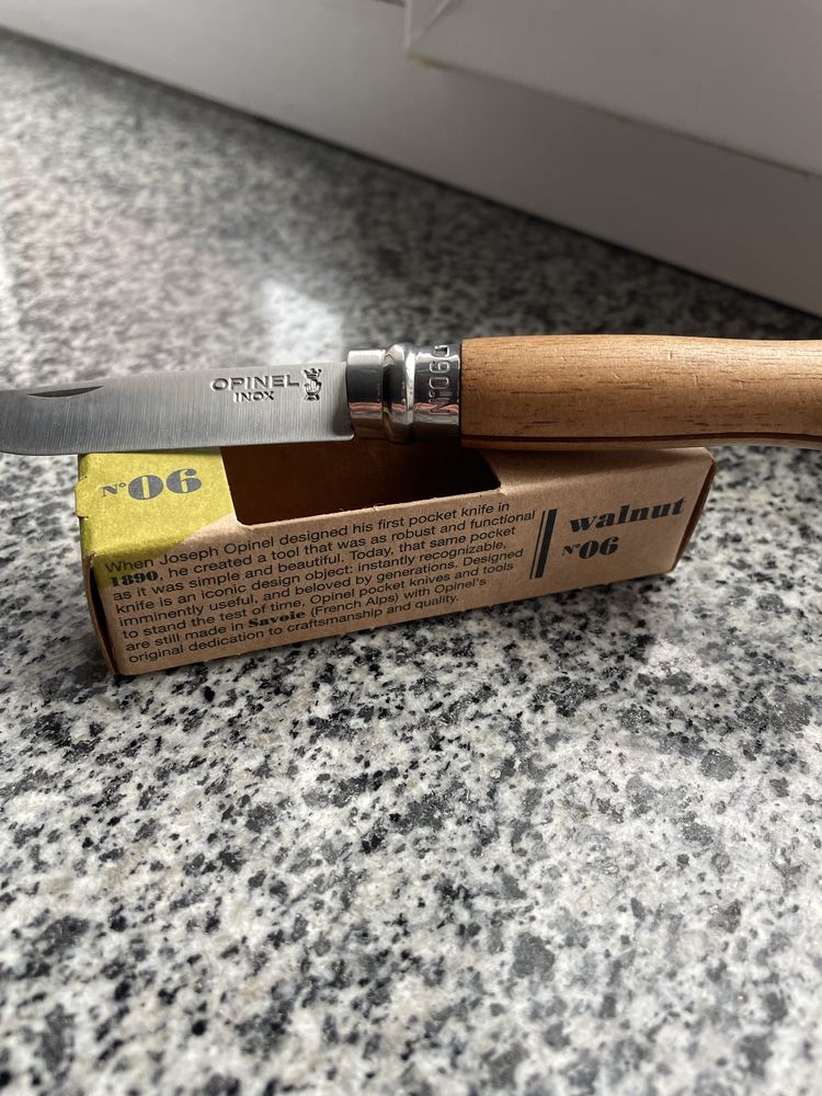 Ніж Opinel #6 Горіх Новий
