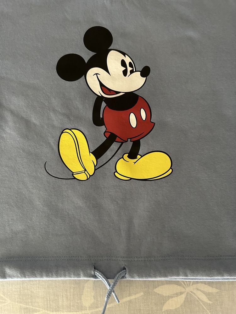 Sweatshirt Disney H&M 10-12 anos