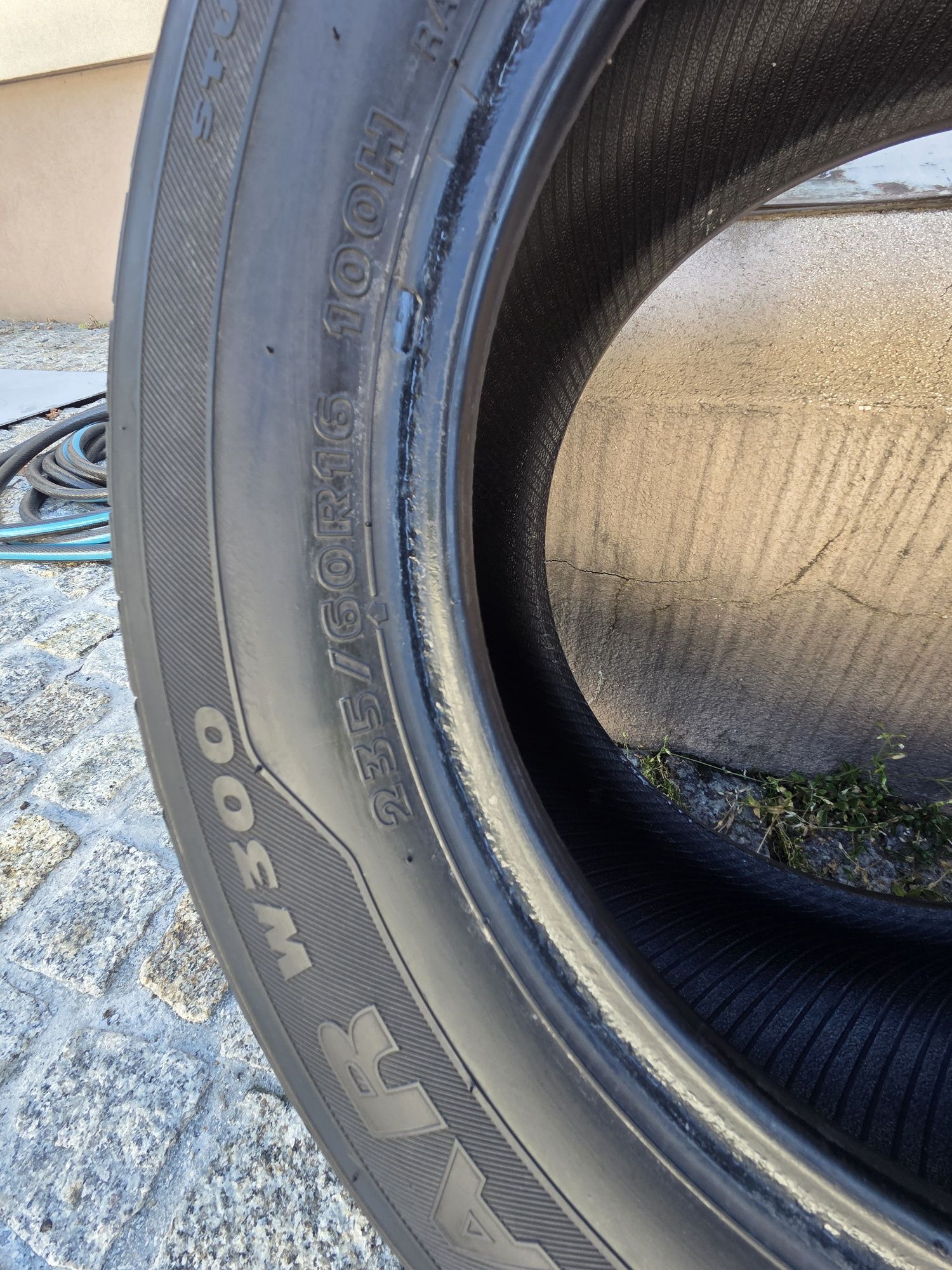 Opony zimowe Hankook 235/60/R 16