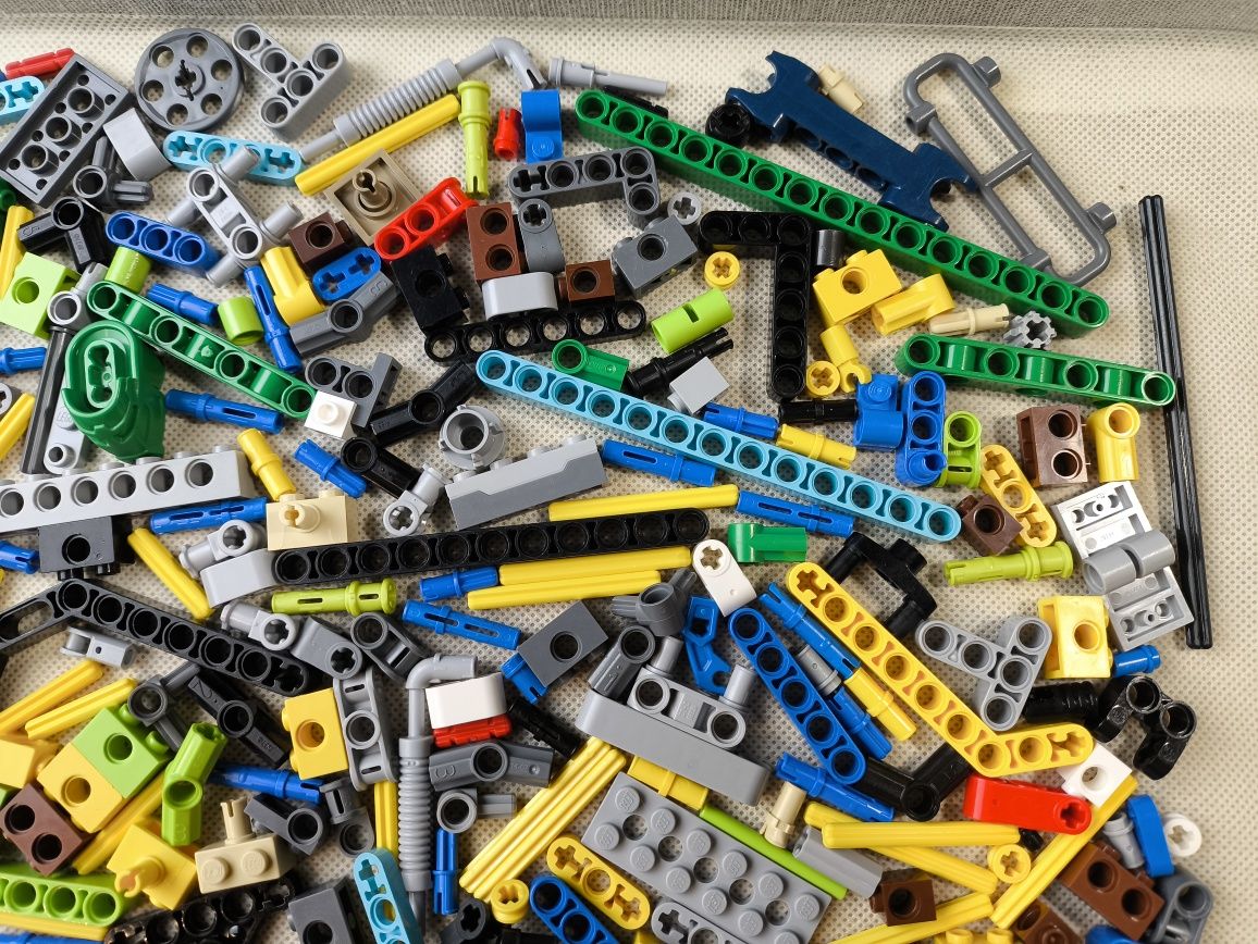klocki LEGO technic miks różnych części