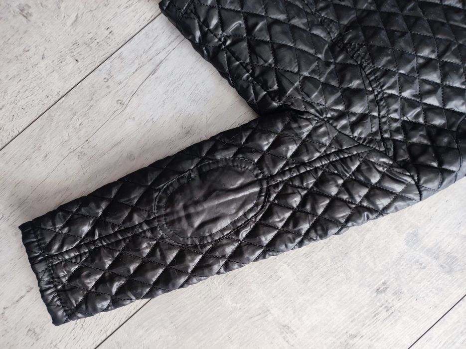 Czarna pikowana kurtka, ramoneska