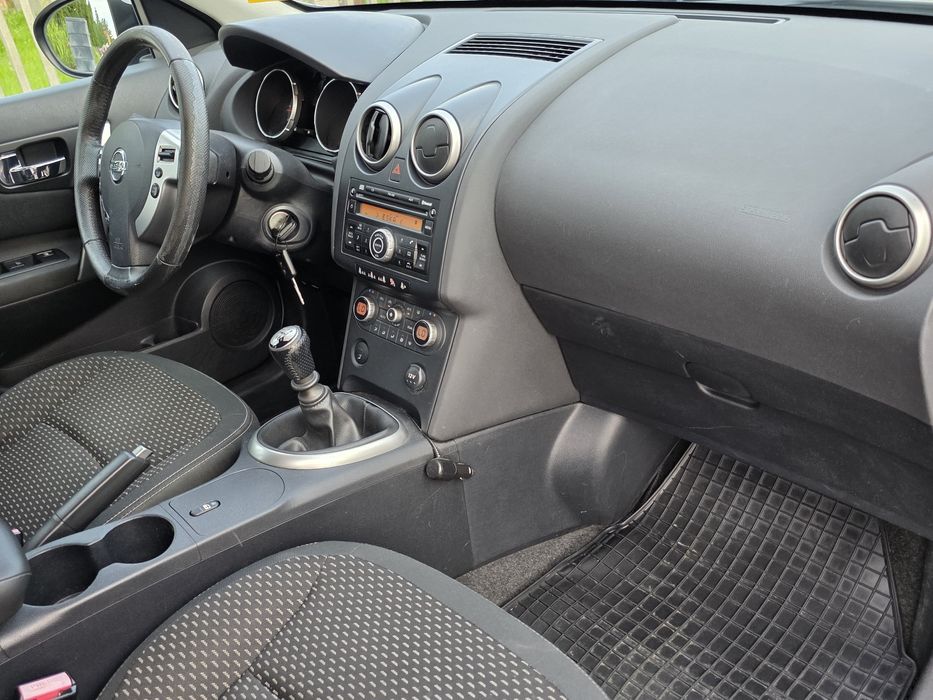 Nissan Qashqai 2.0 Benzyna Klima Org Lakier Niski Przebieg Opłacony