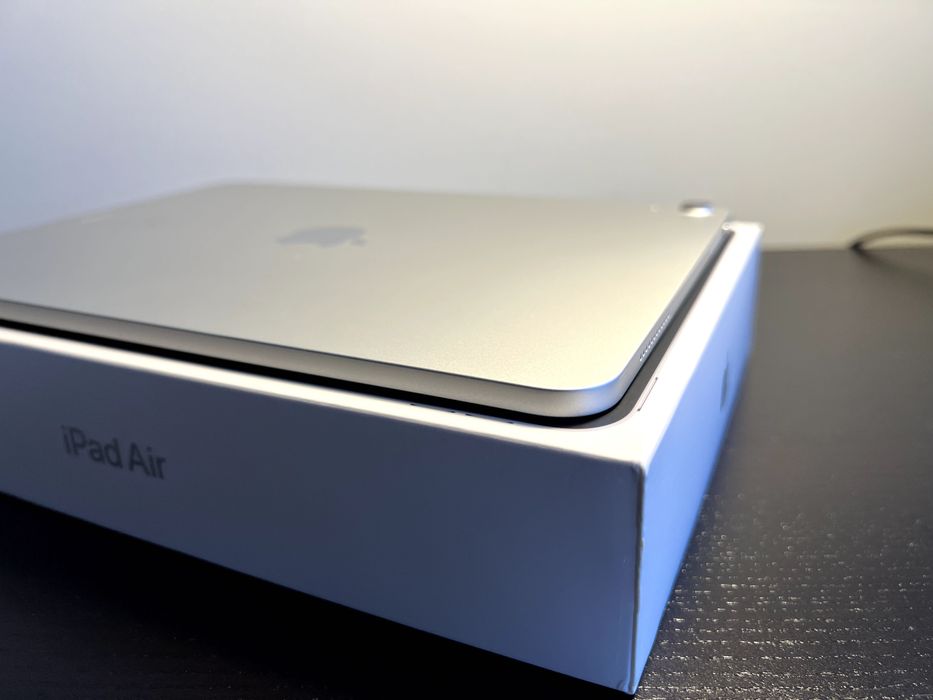 iPad Air 4.ª Geração - 64GB - Wi-Fi - Como Novo