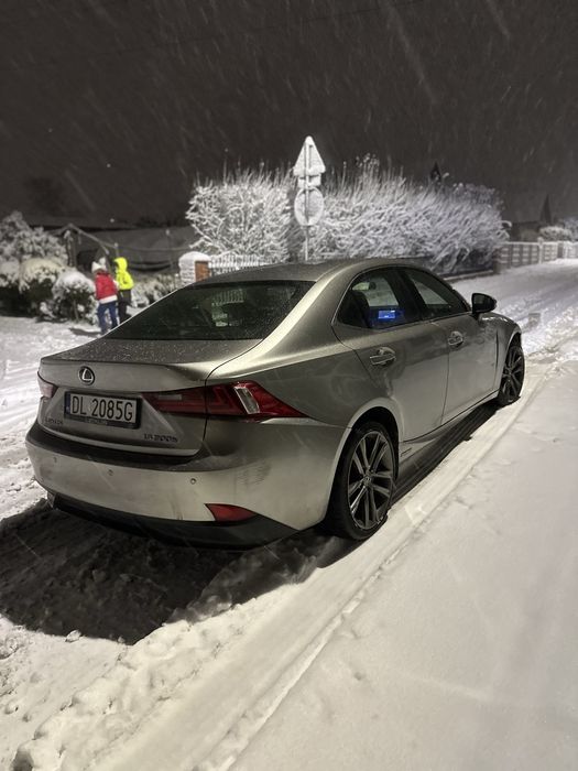 Lexus is300h hybryda sprawny jezdzacy FV23% rwd