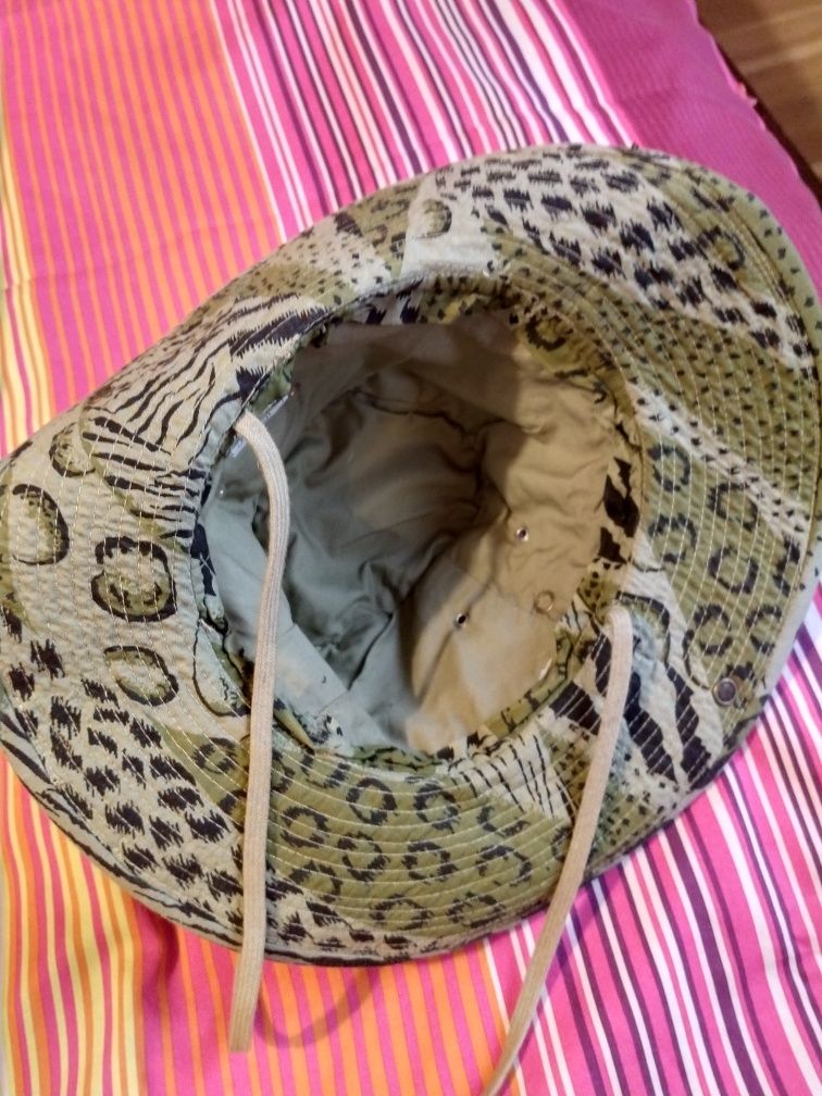 Kapelusz safari . Unisex. 100%cotton