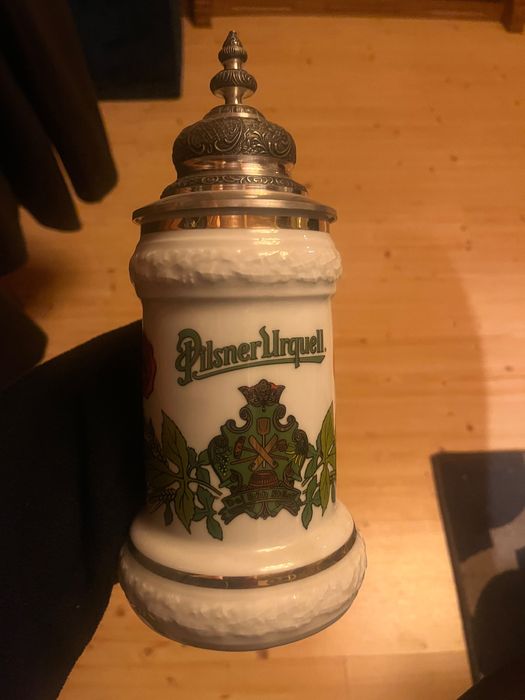 kufel z pokrywką Pilsner Urquell, wykonany przez Edice Bohemia