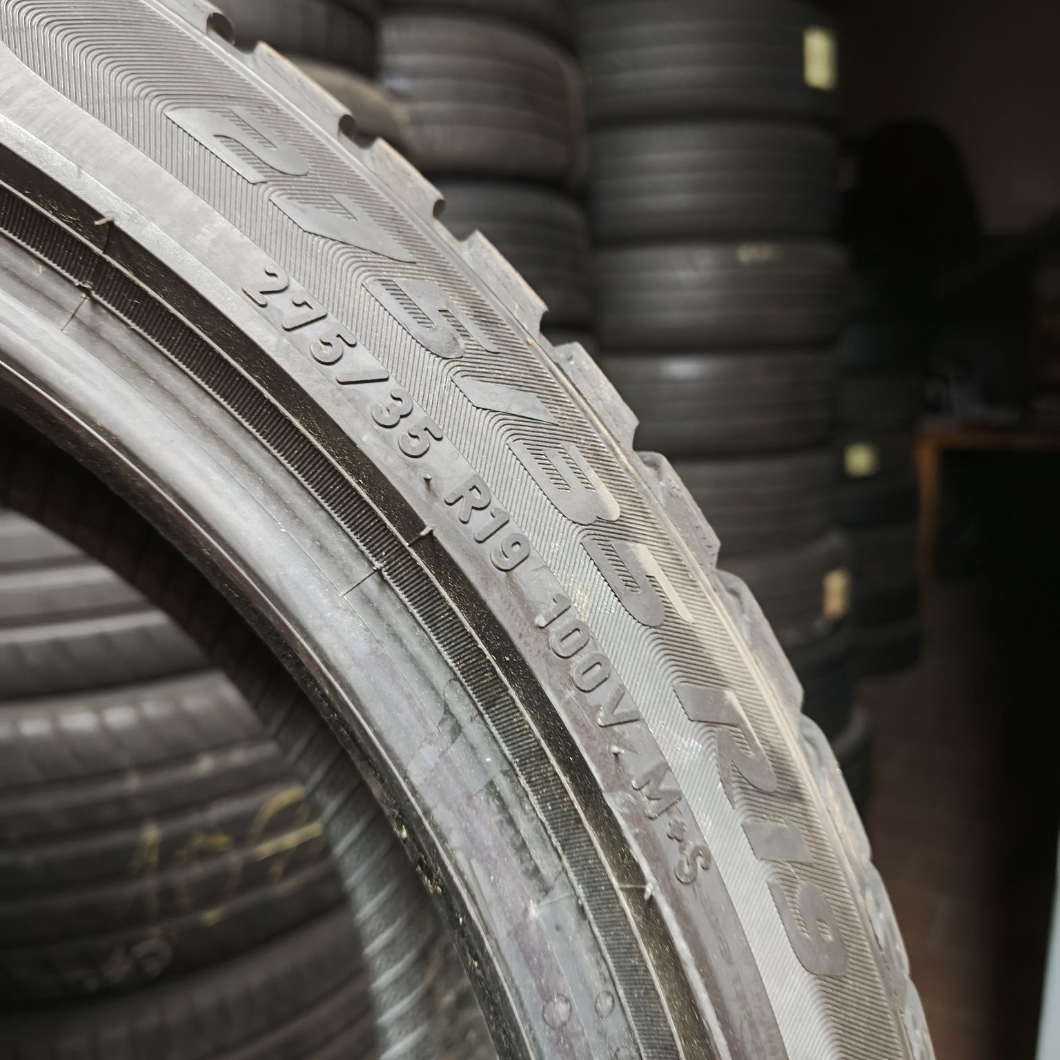275/35/19 XL Run Flat Pirelli